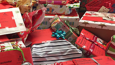 Weihnachtsgeschenke für das Kinderhaus in Ellwangen
