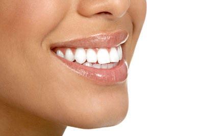 strahlend weiße Zähne